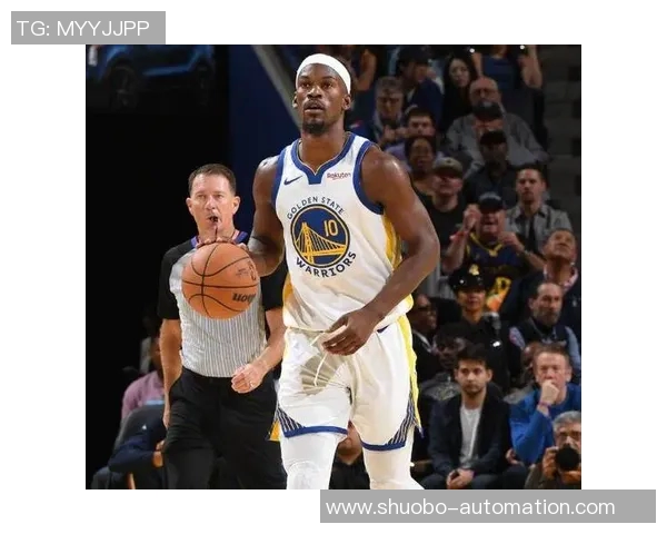 雄鹿队三分球狂潮席卷勇士队,罗林斯英雄联盟战术弑旧主 雄鹿队三分球狂潮席卷勇士队,罗林斯英雄联盟战术弑旧主